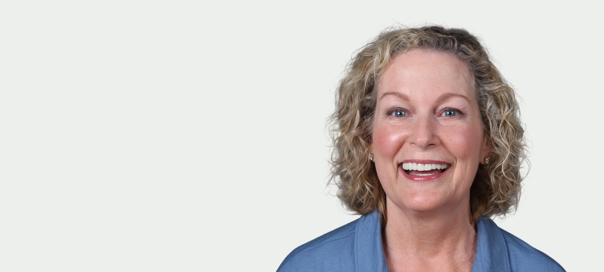 Woman smiling showing teeth