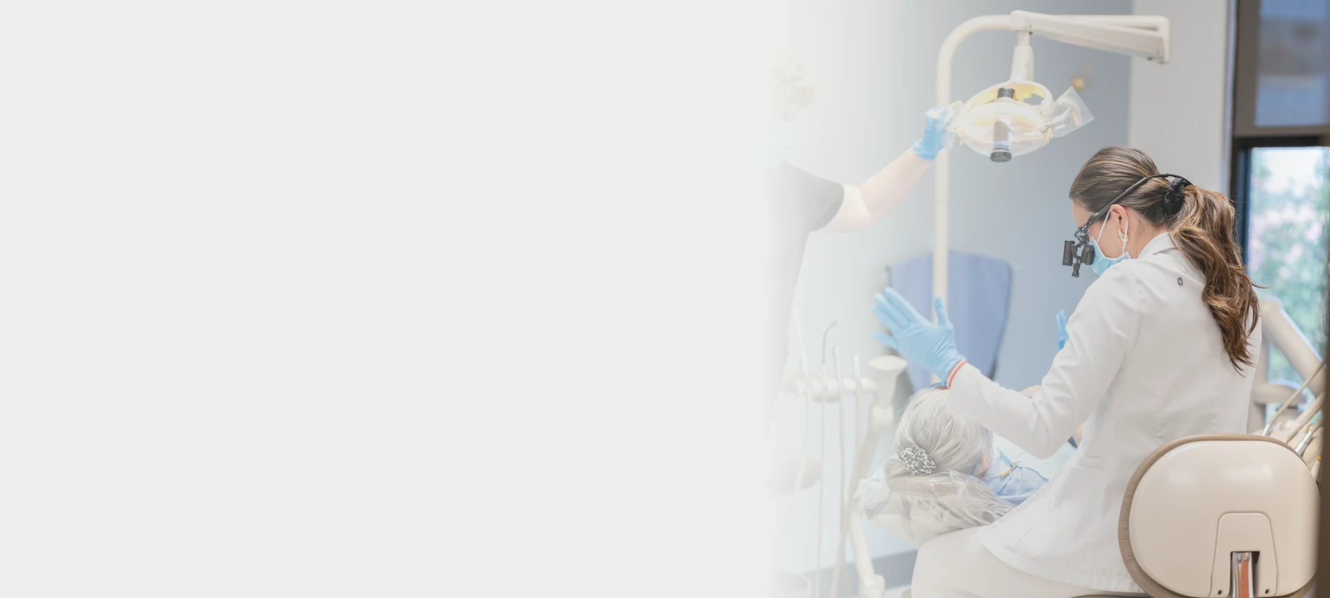 Woman smiling showing teeth